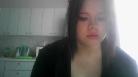Snapshot of amanda_mia chatting on May 2026 07:05:01 AM amanda_mia online show from May 2026 07:05:01 AM