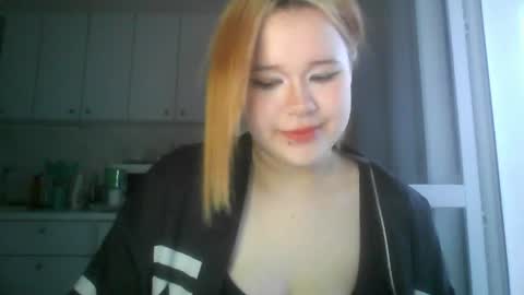 amanda_mia online show from June 2026 04:08:02 PM