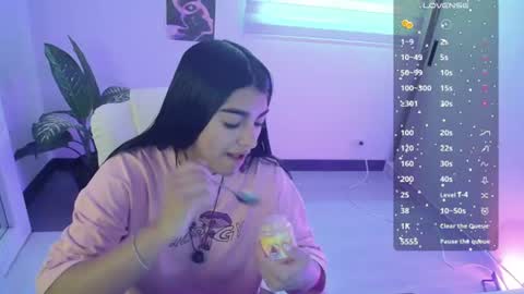 Snapshot of amara_silk chatting on June 2026 07:18:02 PM amara_silk online show from June 2026 07:18:02 PM