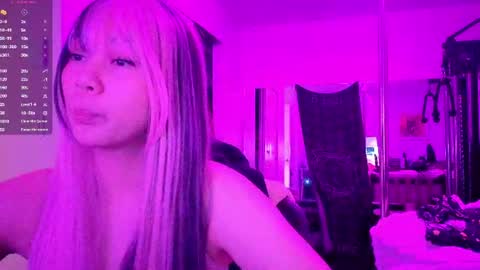Snapshot of amateuroras chatting on June 2026 08:05:02 AM leash online show from June 2026 08:05:02 AM