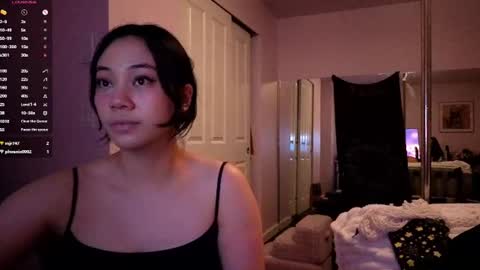 Snapshot of amateuroras chatting on June 2026 04:48:02 AM leash online show from June 2026 04:48:02 AM
