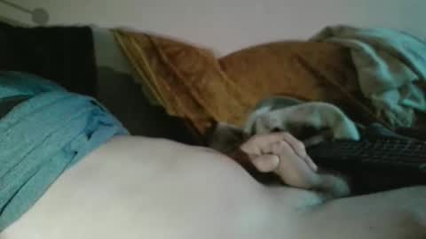 amazingcuteboy845 online show from October 2025 10:25:02 PM