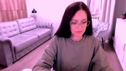 Izza online show from April 2026 02:21:01 PM