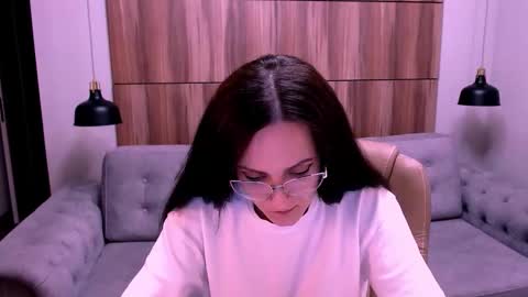 Izza online show from May 2026 02:58:01 PM