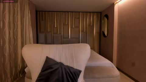 Ambar  online show from April 2026 10:43:01 AM