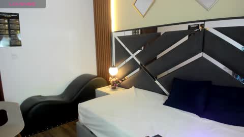 Ambar Ross online show from March 2026 01:16:01 PM