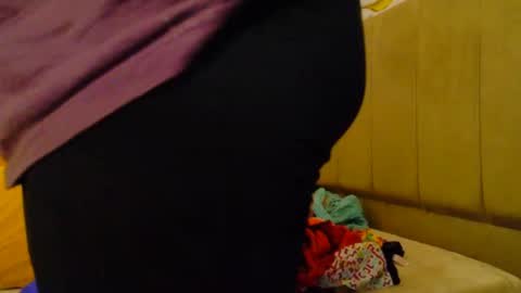 ambarsmit69 online show from March 2026 04:02:02 AM