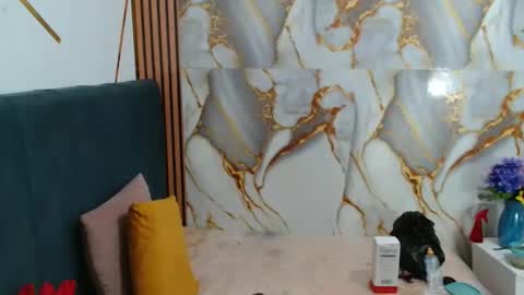 ambarsmit69 online show from April 2026 10:55:01 AM