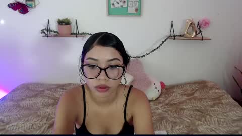 Amber Jeong online show from January 2025 01:52:02 AM