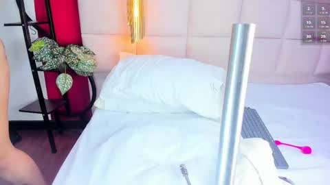 Amber .. online show from February 2026 07:33:02 PM