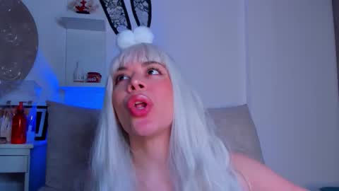 Amber Redzee online show from October 2025 01:06:02 PM