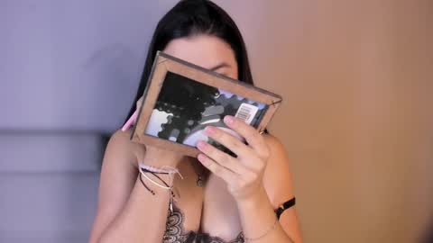 Snapshot of amberrferreira chatting on December 2024 12:16:02 PM Amber Ferreira online show from December 2024 12:16:02 PM