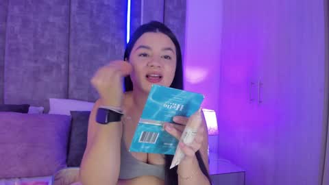 Snapshot of amberrferreira chatting on December 2024 05:10:02 PM Amber Ferreira online show from December 2024 05:10:02 PM