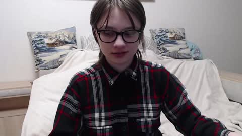 Snapshot of ambersimard chatting on December 2024 01:24:02 AM Amber online show from December 2024 01:24:02 AM