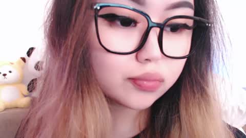 Snapshot of amelia_sunlight chatting on May 2026 09:42:02 PM Amelia online show from May 2026 09:42:02 PM