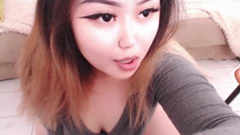 Snapshot of amelia_sunlight chatting on May 2026 04:04:02 PM Amelia online show from May 2026 04:04:02 PM