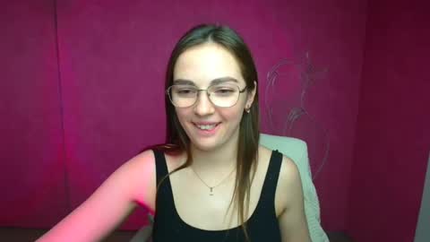 Snapshot of amelie_jackson_ chatting on December 2024 01:09:02 PM Amelie online show from December 2024 01:09:02 PM