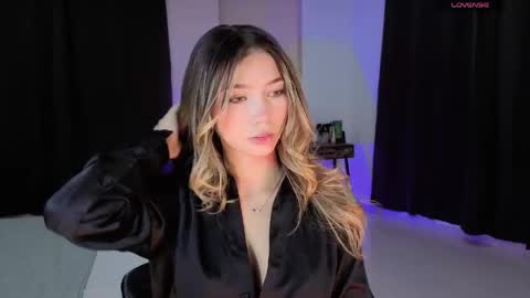 Isabella online show from May 2026 03:33:02 AM
