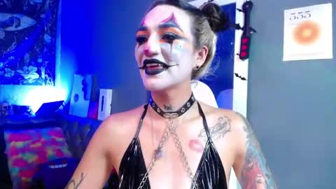 AMELIEROUS .. see you tomorrow  kisses online show from April 2026 02:27:02 AM