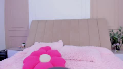 Amelia online show from April 2026 09:39:01 PM