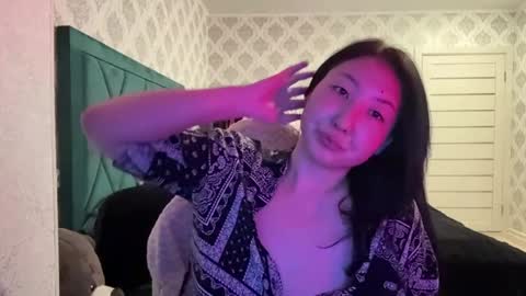 Ameliya online show from May 2026 08:49:01 PM