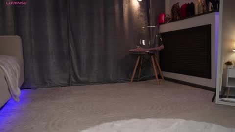 Amy  online show from October 2025 01:39:01 AM