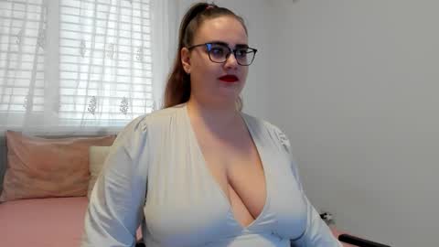 Amira Vyxen online show from March 2026 06:06:02 AM