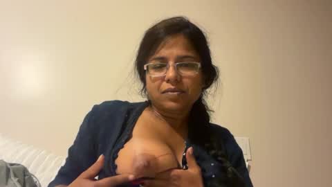 amitagarg99 online show from July 2026 04:03:02 AM