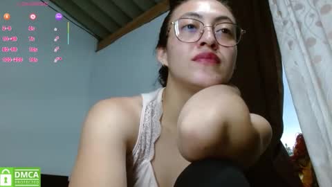 amitlu_ online show from May 2026 10:39:01 PM