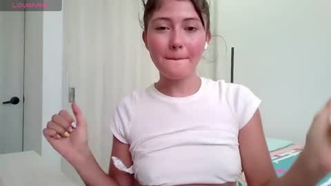 Snapshot of amy_innocent_ chatting on June 2026 08:35:02 PM Amy online show from June 2026 08:35:02 PM