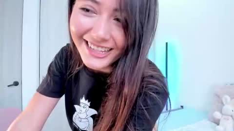 Snapshot of amy_innocent_ chatting on July 2026 07:17:02 PM Amy online show from July 2026 07:17:02 PM