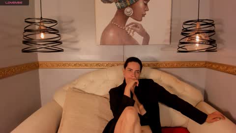 amy_walls7 online show from March 2026 12:01:01 PM