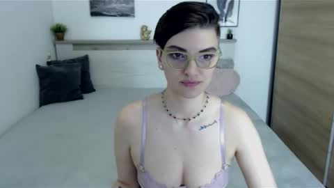 Hi there guys  My pleasure in your hands  pvt is open online show from April 2026 12:52:01 AM