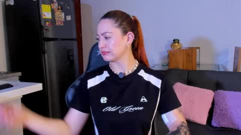 Amy online show from April 2026 07:29:01 PM