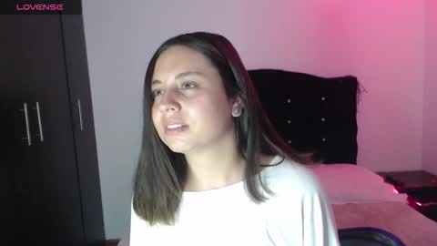 ana_arms_ online show from March 2026 05:07:02 PM