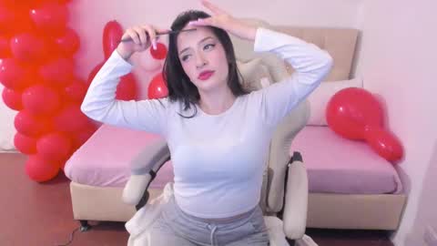 Im anna but you can call me as you want online show from March 2026 11:32:01 PM