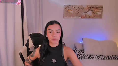 ANABEL WOLF  online show from May 2026 07:30:01 PM