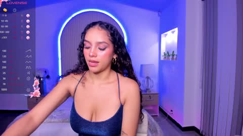 Snapshot of anahi_curlie1 chatting on December 2024 04:16:02 AM Anahi Curlie online show from December 2024 04:16:02 AM