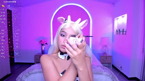 Snapshot of anahi_curlie1 chatting on January 2025 03:59:01 AM Anahi Curlie online show from January 2025 03:59:01 AM