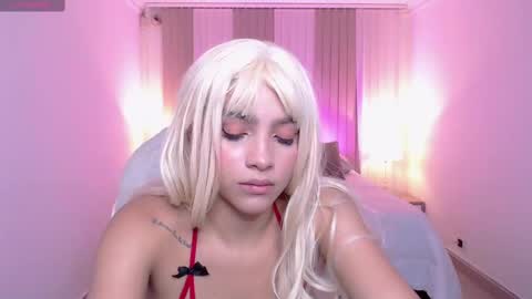 Snapshot of anahi_curlie1 chatting on March 2025 03:32:01 AM Anahi Curlie online show from March 2025 03:32:01 AM