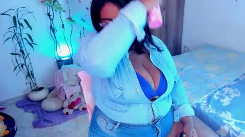 anai_valentinex online show from March 2026 07:28:01 PM