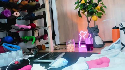 Snapshot of anal_queen_mona chatting on December 2024 09:04:02 PM SING UP JOIN FAN CLUB FOLLOW LIKE online show from December 2024 09:04:02 PM