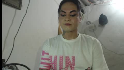 Analia smith online show from May 2026 05:43:02 PM