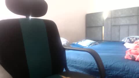 Snapshot of analy_hot chatting on June 2026 06:18:02 PM analy_hot online show from June 2026 06:18:02 PM