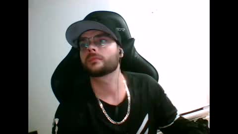 Snapshot of anarchyy1994 chatting on May 2026 09:27:01 AM anarchyy1994 online show from May 2026 09:27:01 AM