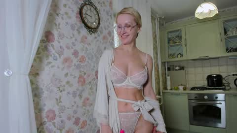 Anastasia online show from April 2026 06:00:02 AM