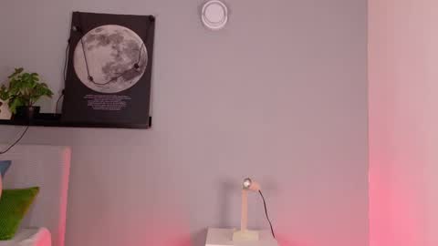 Kendra  online show from March 2026 09:27:01 AM