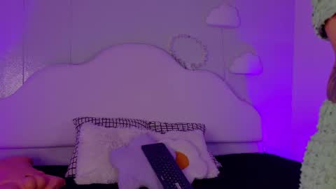 Snapshot of anavicc__ chatting on July 2026 09:34:01 AM Kendra online show from July 2026 09:34:01 AM