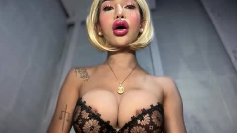 Snapshot of anawalters chatting on December 2025 04:07:02 AM anawalters online show from December 2025 04:07:02 AM