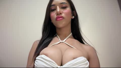 Snapshot of anawalters chatting on February 2026 12:45:01 PM anawalters online show from February 2026 12:45:01 PM